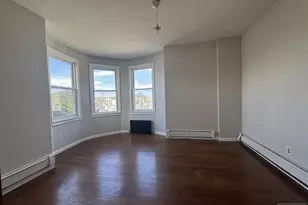 115 John Street 3F, Harrison, NJ 07029 - Photo 4