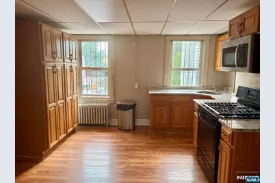 201 Clinton Avenue 2 #2, Jersey City, NJ 07304 - Photo 2
