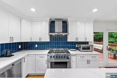 8 Ashland Street, Caldwell, NJ 07006 - Photo 12