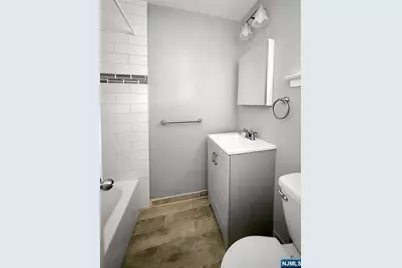 115 Laurel Street 6 #6, Ridgefield Park, NJ 07660 - Photo 8