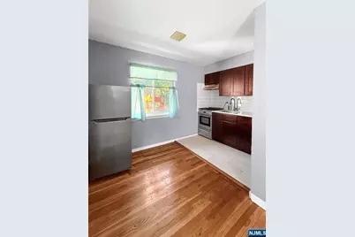 115 Laurel Street 6 #6, Ridgefield Park, NJ 07660 - Photo 6