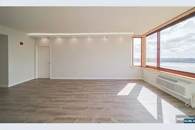 100 Old Palisade Road 2209 #2209, Fort Lee, NJ 07024 - Photo 4
