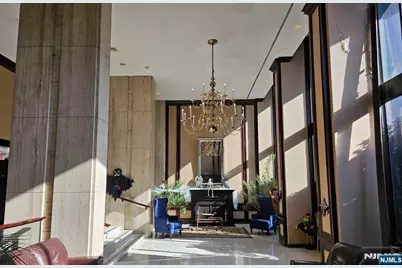 2077 Center Avenue 22H #22H, Fort Lee, NJ 07024 - Photo 16