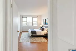 2077 Center Ave 22H, Fort Lee, NJ 07024 - Photo 4