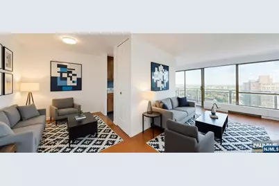 2077 Center Avenue 22H #22H, Fort Lee, NJ 07024 - Photo 2