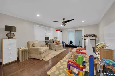 99 Edsall Boulevard, Palisades Park, NJ 07650 - Photo 14