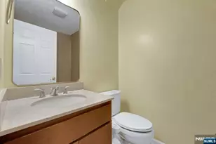 10 Terrace Ave 11, Hasbrouck Heights, NJ 07604 - Photo 18