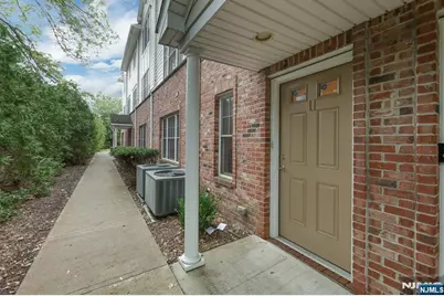 10 Terrace Avenue 11 #11, Hasbrouck Heights, NJ 07604 - Photo 2