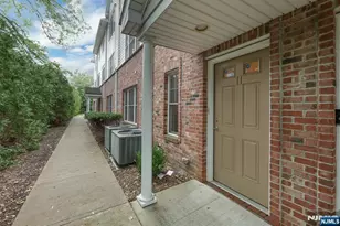 10 Terrace Ave 11, Hasbrouck Heights, NJ 07604 - Photo 2
