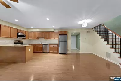 10 Terrace Avenue 11 #11, Hasbrouck Heights, NJ 07604 - Photo 12