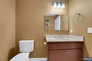 10 Terrace Ave 11, Hasbrouck Heights, NJ 07604 - Photo 16