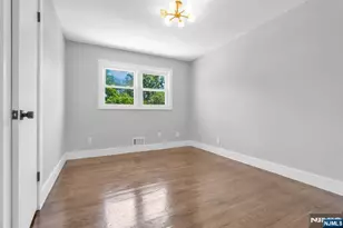 1307 Stockton St, Rahway, NJ 07065 - Photo 30