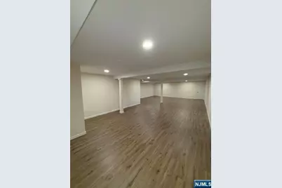 91 Rose Avenue, Woodcliff Lake, NJ 07677 - Photo 10
