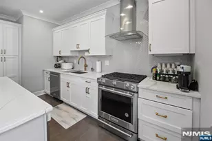 23 Legion Dr 302, Cresskill, NJ 07626 - Photo 8