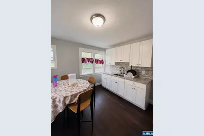 215 Totowa Avenue, Paterson, NJ 07522 - Photo 12
