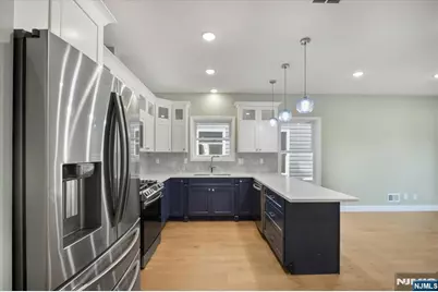 192 Amherst Street, East Orange, NJ 07018 - Photo 8
