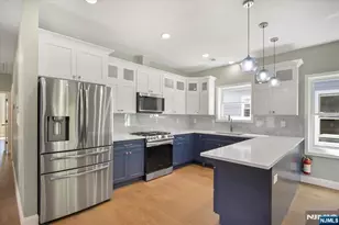 192 Amherst St, East Orange, NJ 07018 - Photo 20