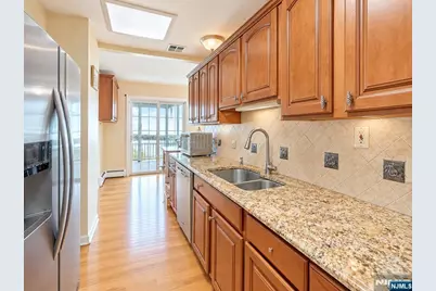 242 Summit Avenue, Bogota, NJ 07603 - Photo 28