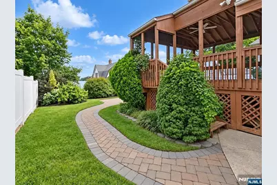 242 Summit Avenue, Bogota, NJ 07603 - Photo 8