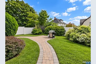 242 Summit Avenue, Bogota, NJ 07603 - Photo 14