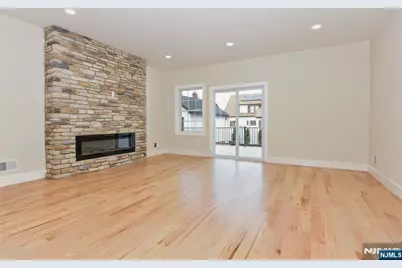 311 Harrison Avenue, Hasbrouck Heights, NJ 07604 - Photo 18