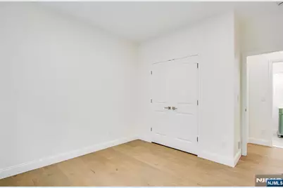 194 Amherst Street, East Orange, NJ 07018 - Photo 12