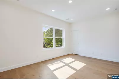 194 Amherst Street, East Orange, NJ 07018 - Photo 28
