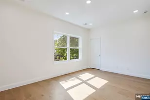 194 Amherst St, East Orange, NJ 07018 - Photo 28