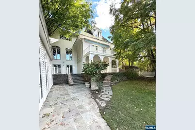 526 Knollwood Road, Ridgewood, NJ 07450 - Photo 1