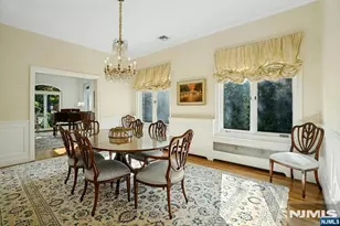 526 Knollwood Rd, Ridgewood, NJ 07450 - Photo 8