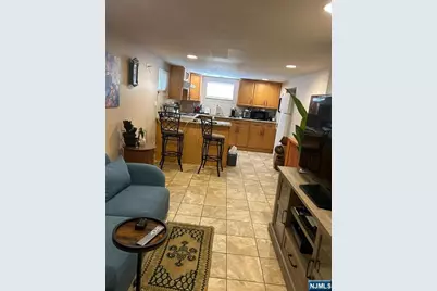 521 Olympia Avenue, Cliffside Park, NJ 07010 - Photo 16