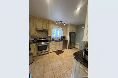 521 Olympia Avenue, Cliffside Park, NJ 07010 - Photo 30