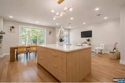 393 Myrtle Avenue, Irvington, NJ 07111 - Photo 6