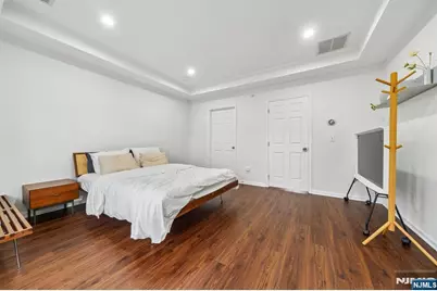 21 Creekside Court, Secaucus, NJ 07094 - Photo 18
