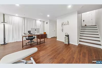 21 Creekside Court, Secaucus, NJ 07094 - Photo 26