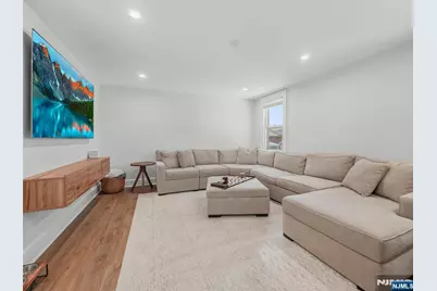 510 9th Street, Carlstadt, NJ 07072 - Photo 10