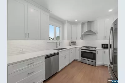 510 9th Street, Carlstadt, NJ 07072 - Photo 6