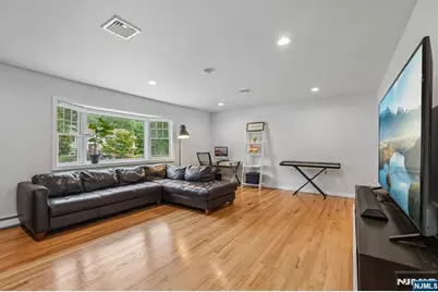 18 Dogwood Lane, Montvale, NJ 07645 - Photo 4