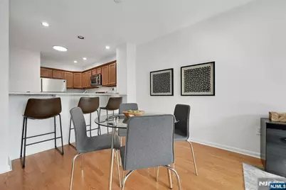 333 The Promenade, Edgewater, NJ 07020 - Photo 8