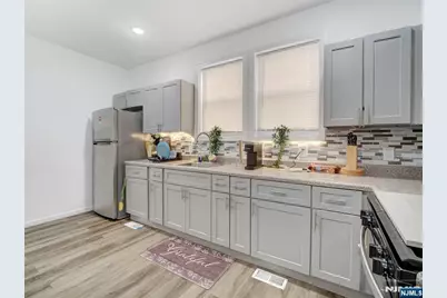76 Amherst Street, East Orange, NJ 07018 - Photo 22
