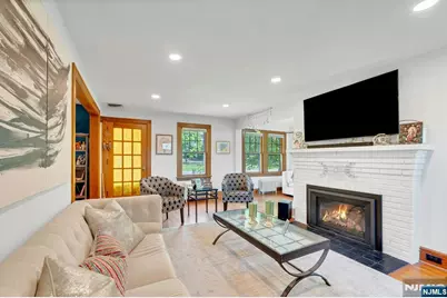 152 Hill Street, Midland Park, NJ 07432 - Photo 8