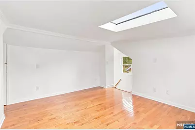 574 Tilden Avenue, Teaneck Township, NJ 07666 - Photo 14