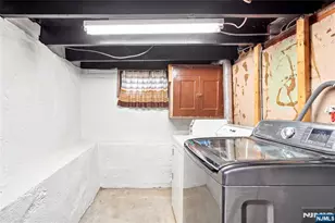 574 Tilden Ave, Teaneck Township, NJ 07666 - Photo 18