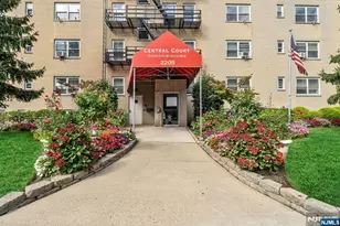 2205 N Central 3F, Fort Lee, NJ 07024 - Photo 2
