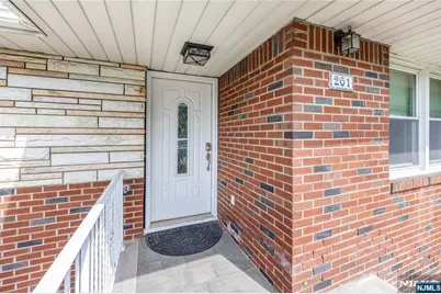 261 10th Street, Palisades Park, NJ 07650 - Photo 2