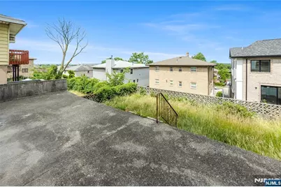 261 10th Street, Palisades Park, NJ 07650 - Photo 44