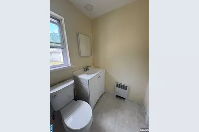 79 Midland Avenue 1 #1, Wallington, NJ 07057 - Photo 18