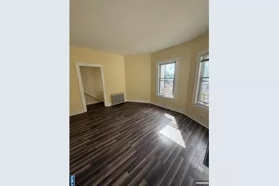 79 Midland Avenue 1 #1, Wallington, NJ 07057 - Photo 6