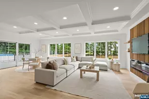 8 Sparrowbush Rd, Mahwah, NJ 07430 - Photo 14