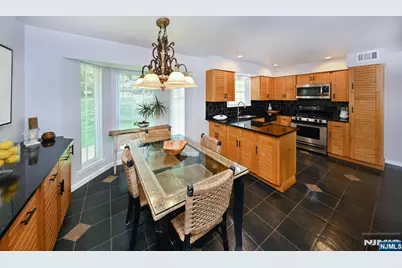 2 Pueblo Circle, Wayne, NJ 07470 - Photo 12